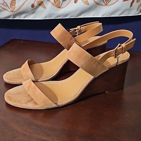 Tory Burch Benton Wedge Size 8